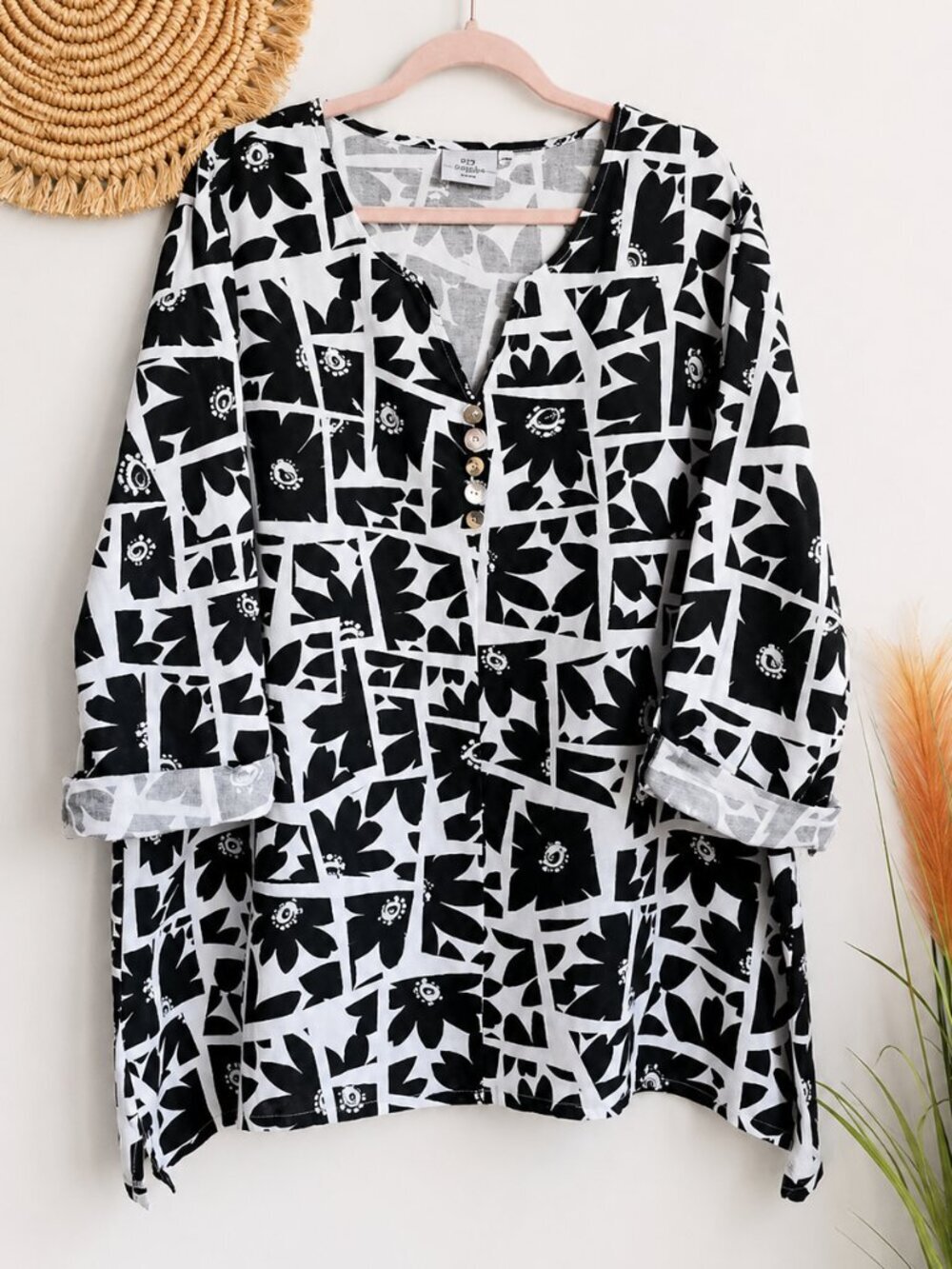 Hot Cotton Black & White Linen Blend Abstract Floral Split Neck Tunic Top SZ 2X